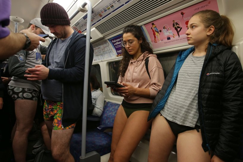 Flashmob in the subway without pants in Moscow 2017