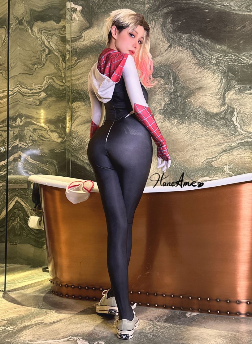 CASEY COSTELLOE MAXIM