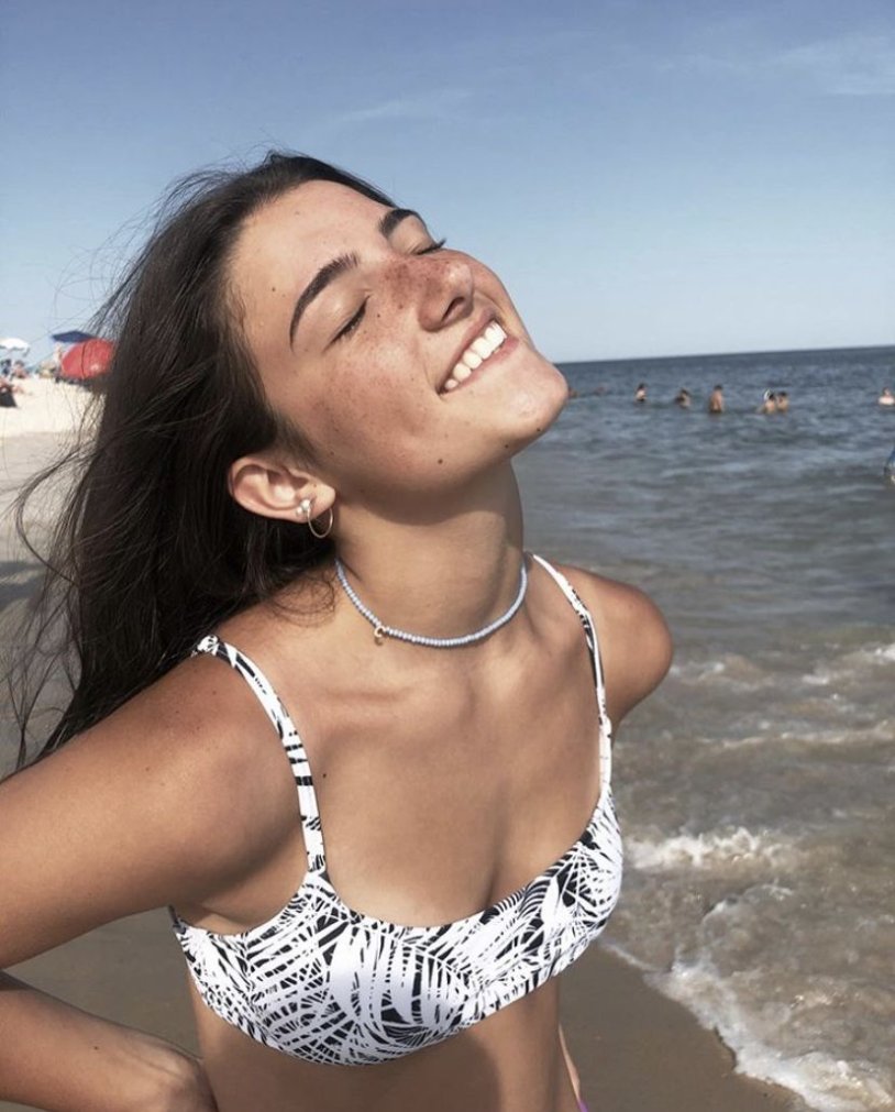 Charlie Damelio Feet