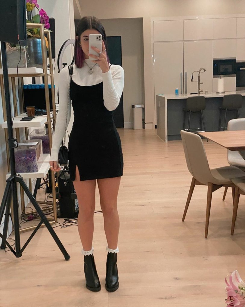 Charli Damelio Booty