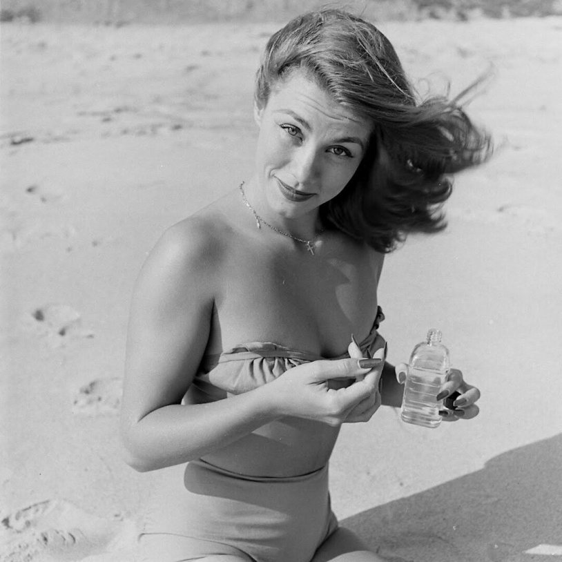 Linda Christian
