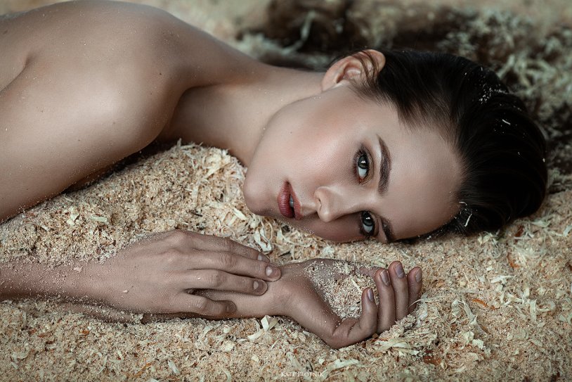Girl in sawdust