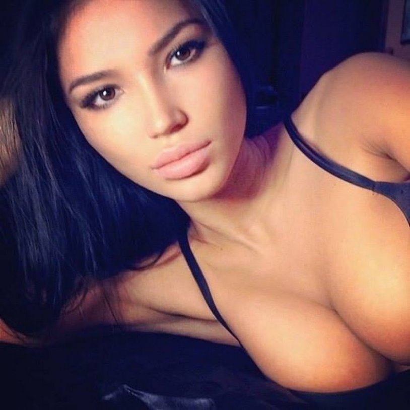 Svetlana Bilyalova Selfie