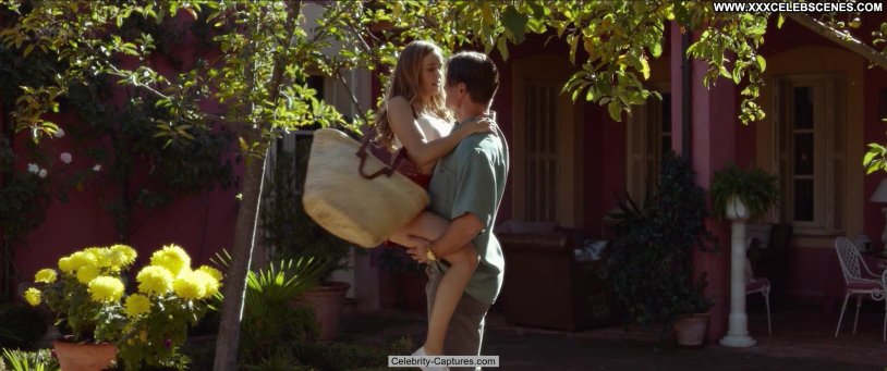 Lucia Delgado in the series I am alive