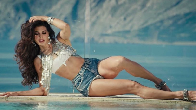 Jacqueline Fernandez is hot