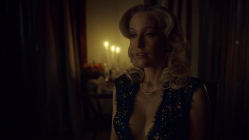 Gillian Anderson Dark past 18