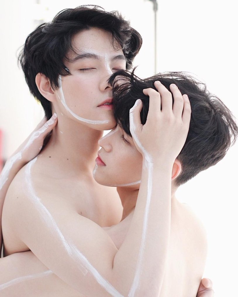 Asian guys kiss