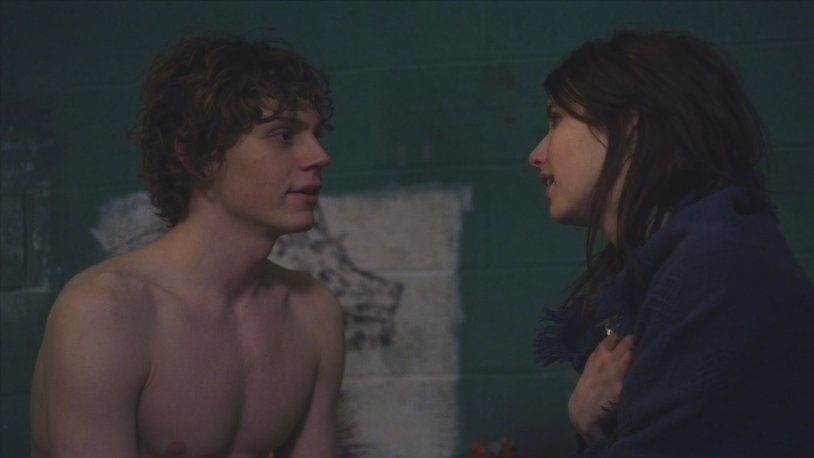 Evan Peters Torsci Kai