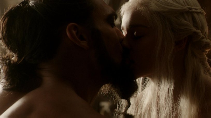 Emilia Clark and Drogo Scene