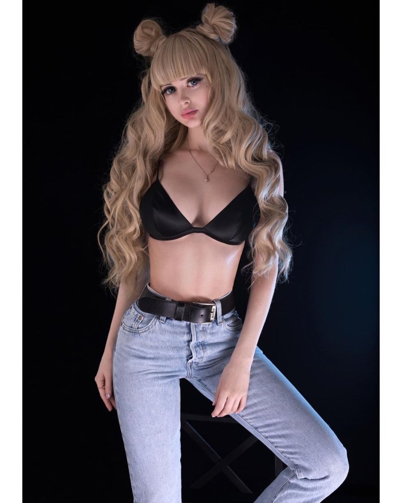 Angelica Kenova Angelica Kenova