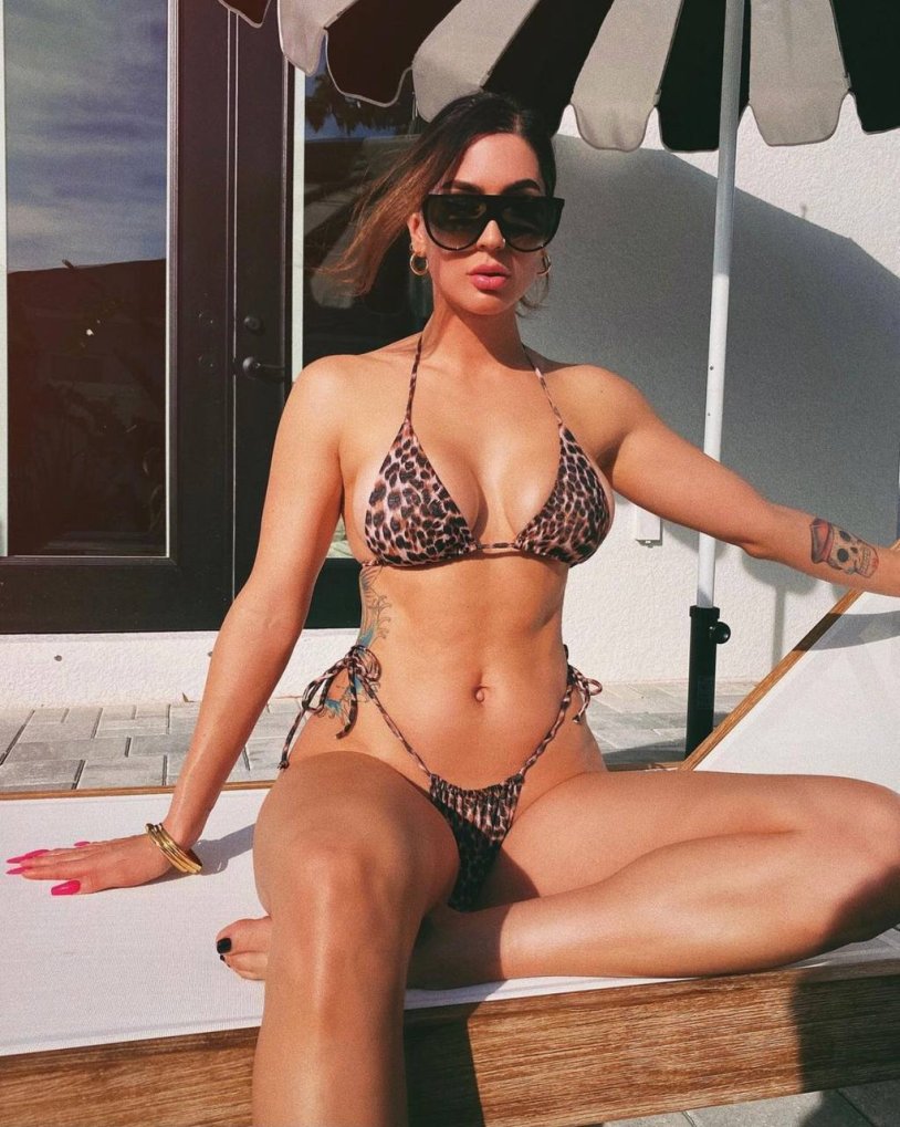 Hope Isabelle Howard Instagram