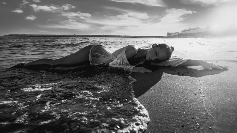 Girl at sea aesthetics