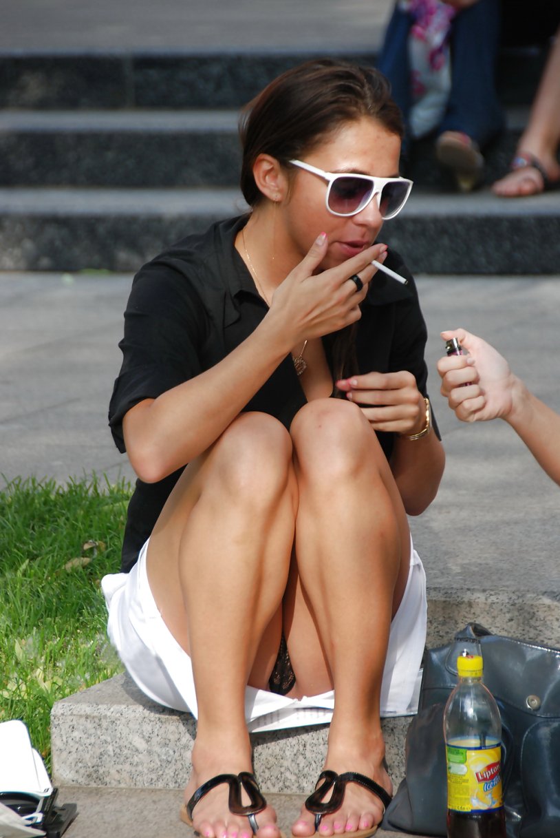 Chrissy Teigen Paparazzi