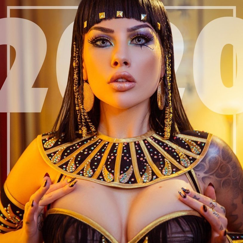 Irina Meyer Cosplay Cleopatra