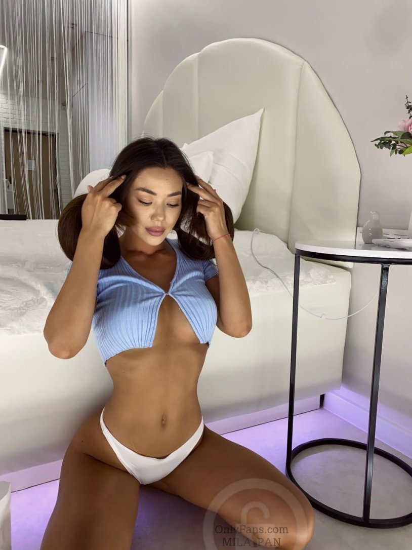 Mila Pan Sliv in Onlifanses