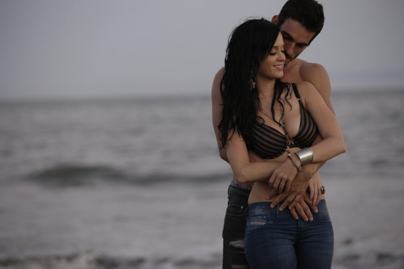 Brunette and brunette