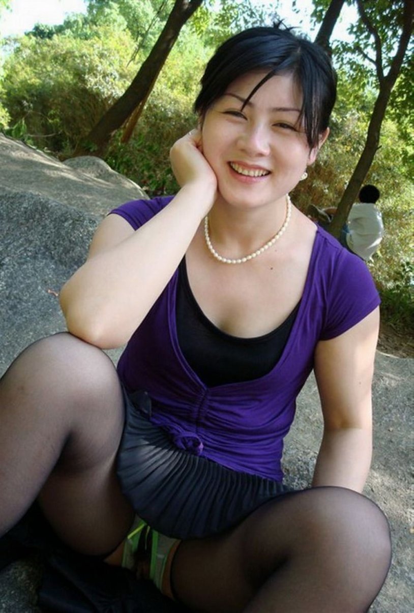 Naked mature Asian amateur