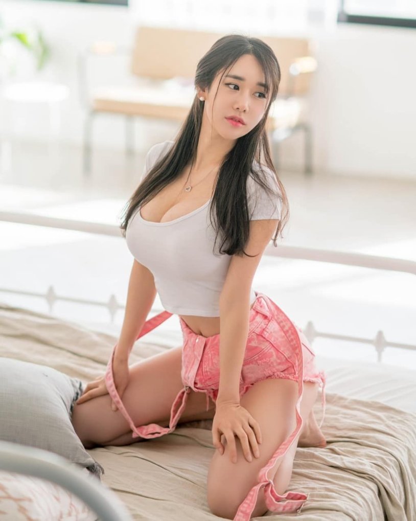 Asian girls neckline