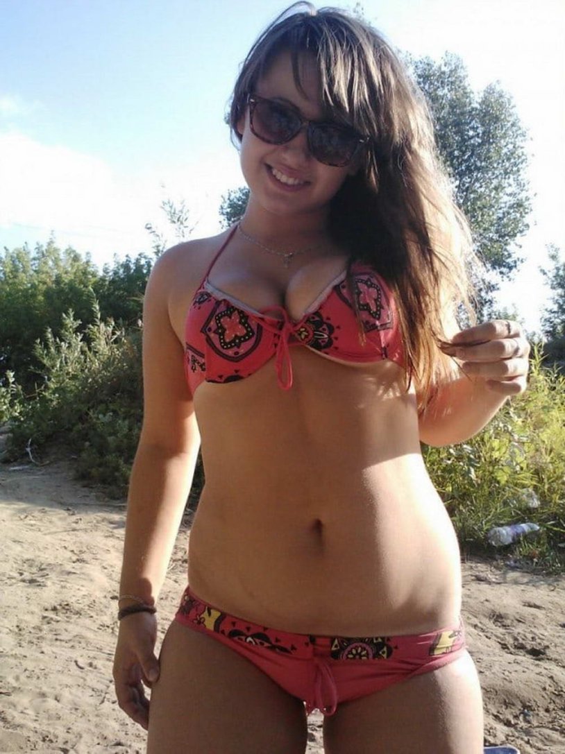 Girls in bras Private