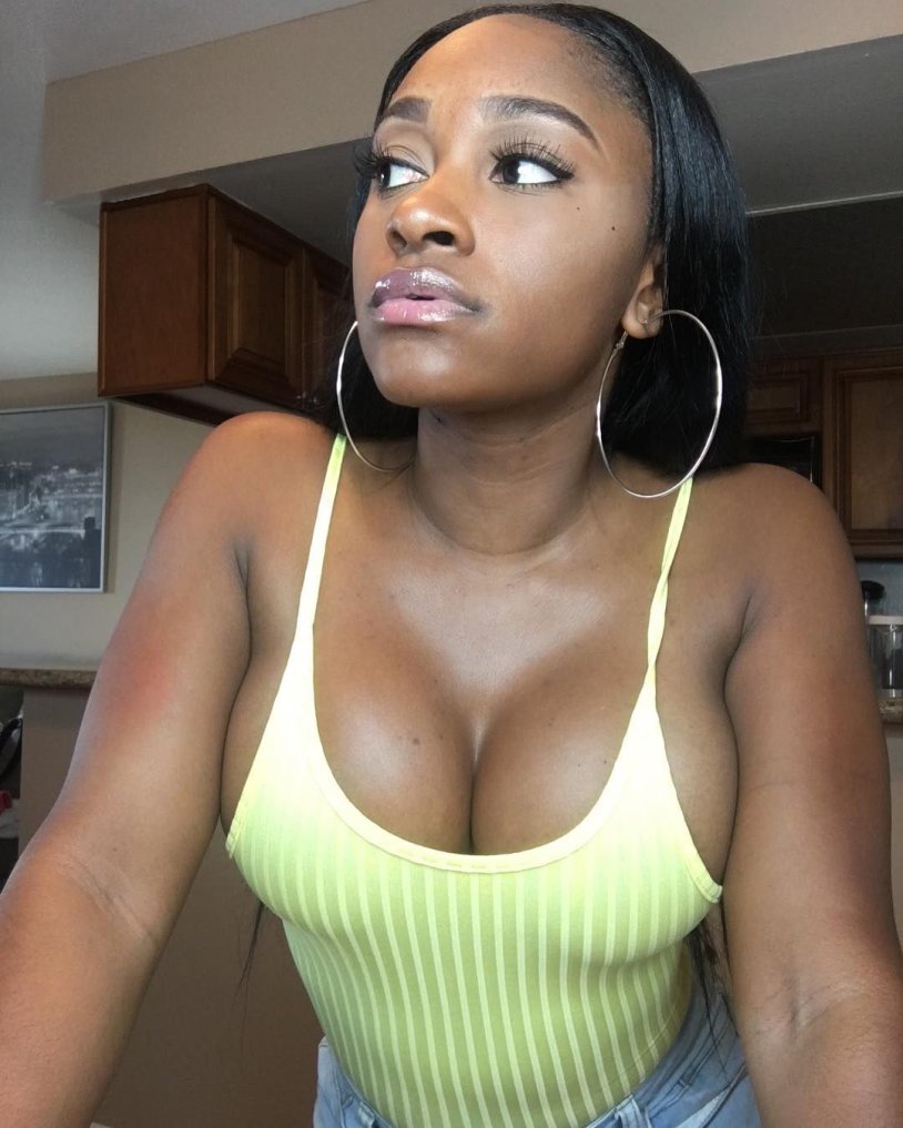 Monifa Jansen hot