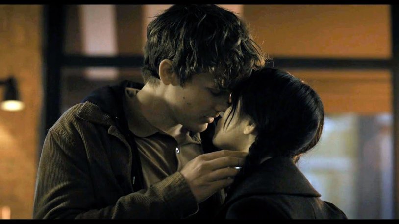 Wensde and Tyler Kiss