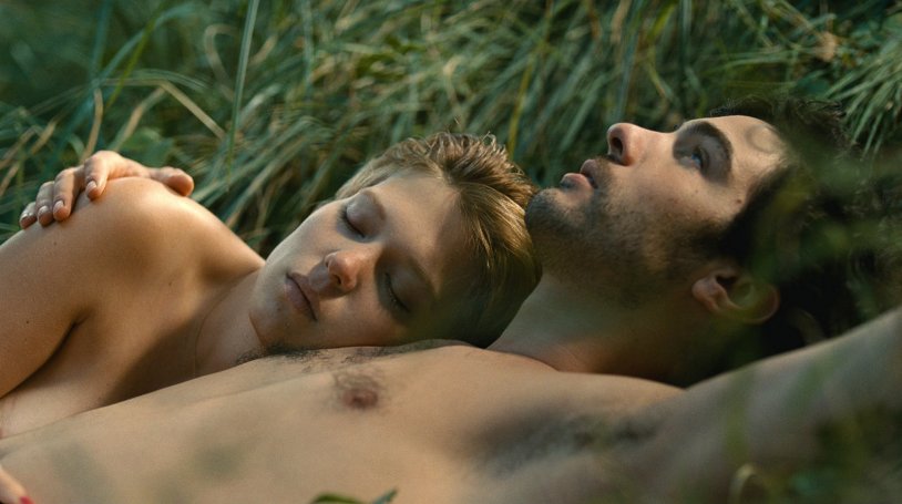 Grand Central: Love for atoms (2013)