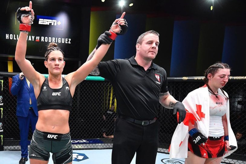 Courtney Casey Liana Jodge