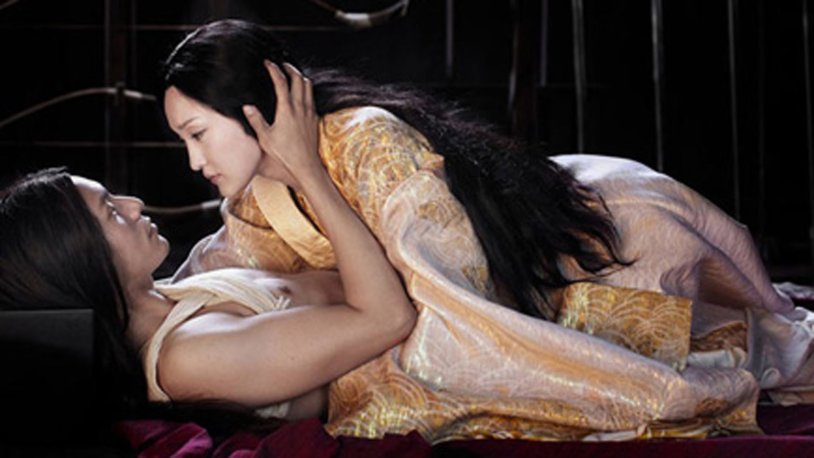 The painted skin of the drama