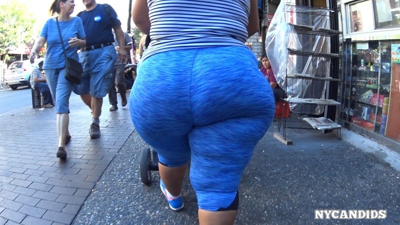 Ashley Jones plus saz