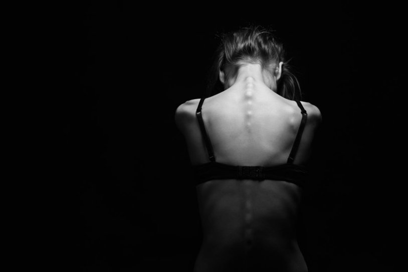 The body of the girl from the back