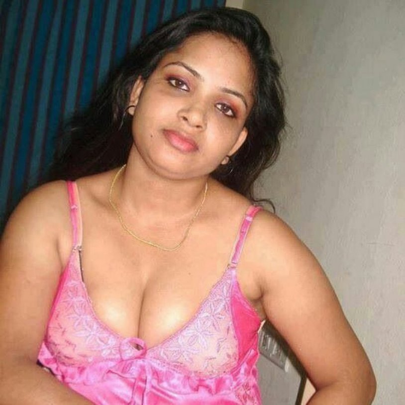 Hot Indian Boudi