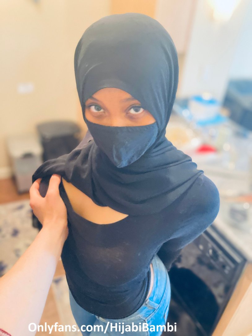 Frankly selfie in hijab