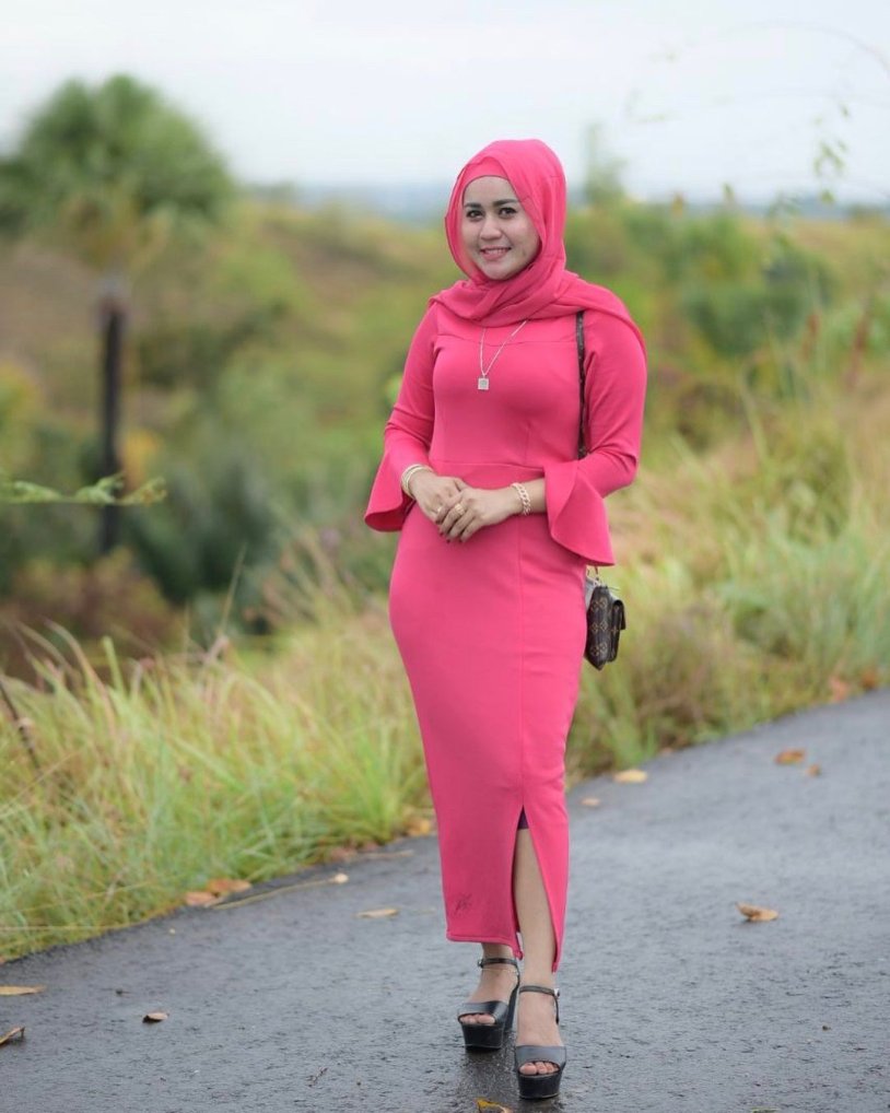 Big hips hijab