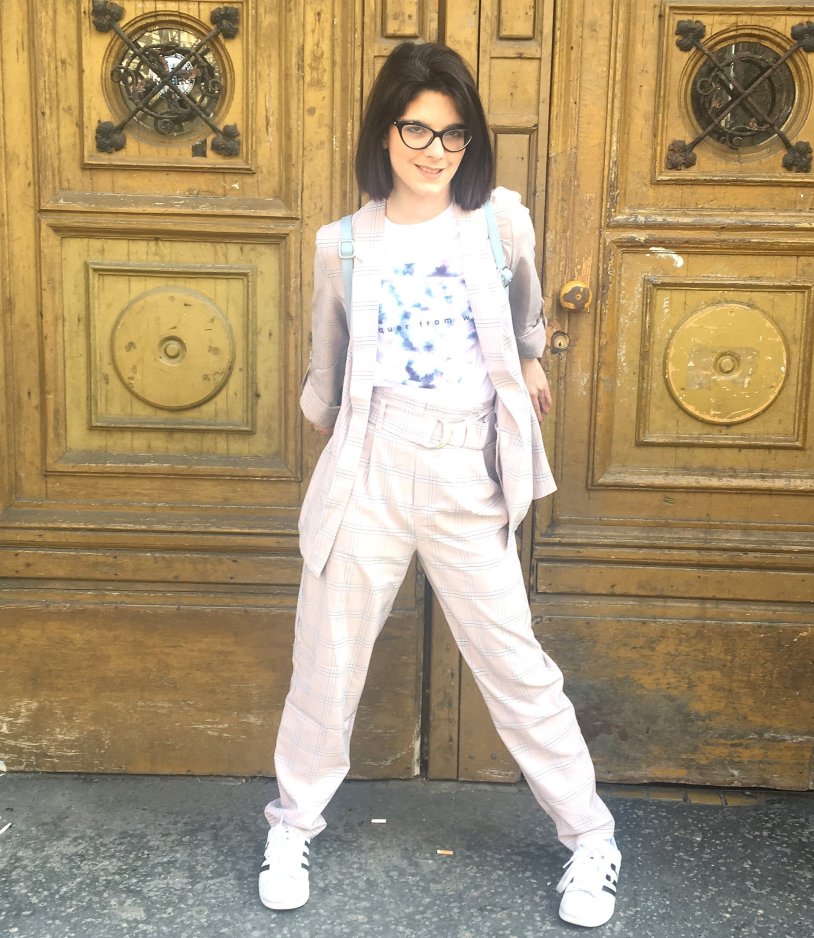 German Scout Sara Bell