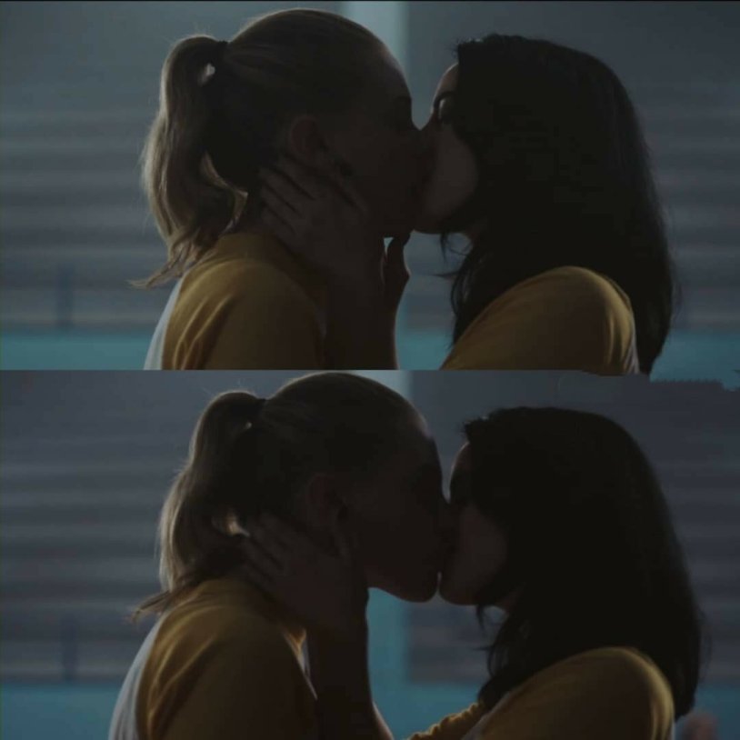 Anna Andrusenko kiss