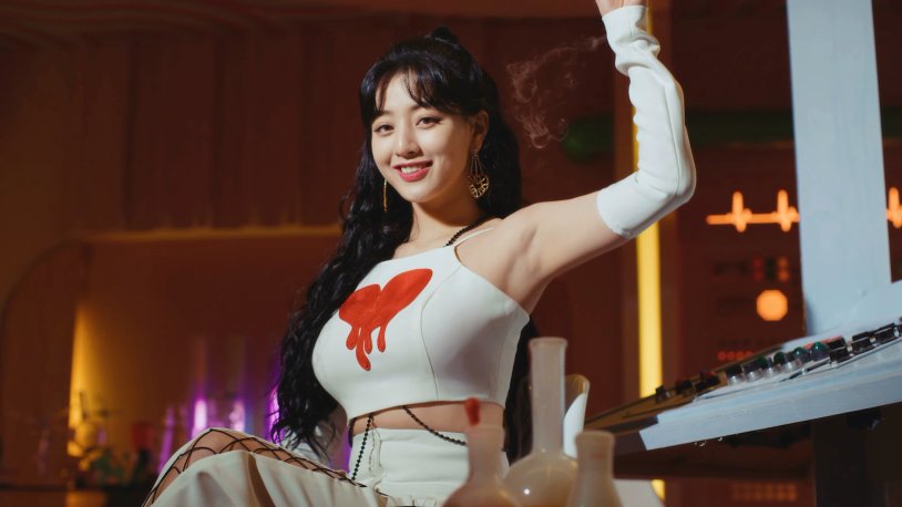 Jihyo Twice White Dress