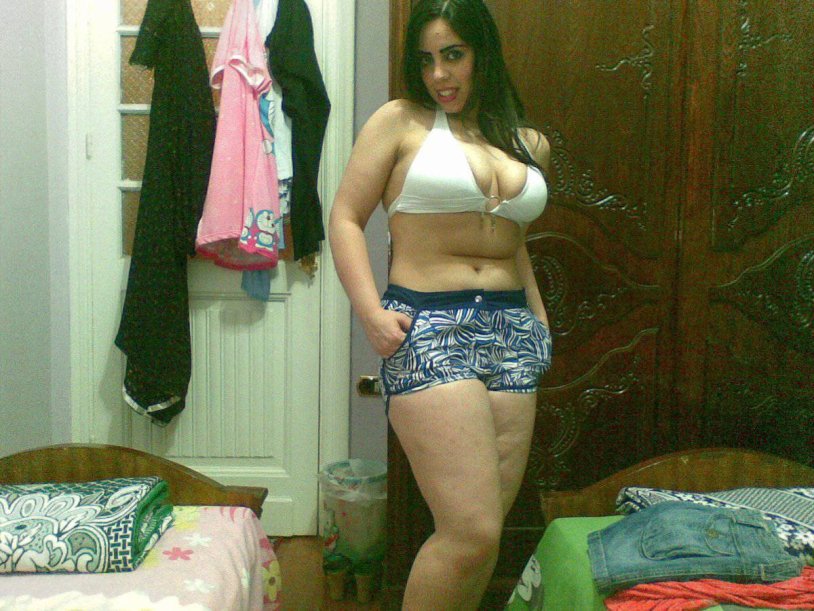 Sandra Arabian thigh