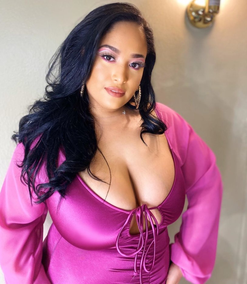 Mature mom Turkish ass