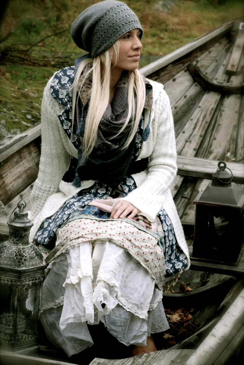 PIN ON BOHO GYPSY EBONY