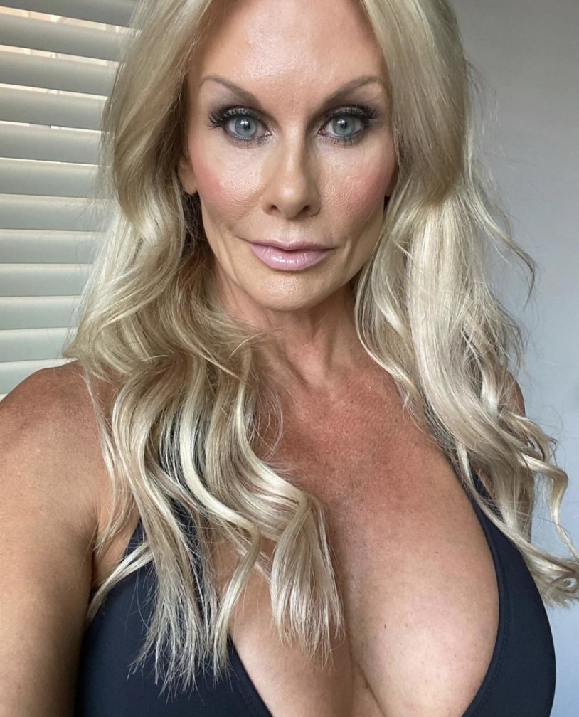 Girls with tanning bikini