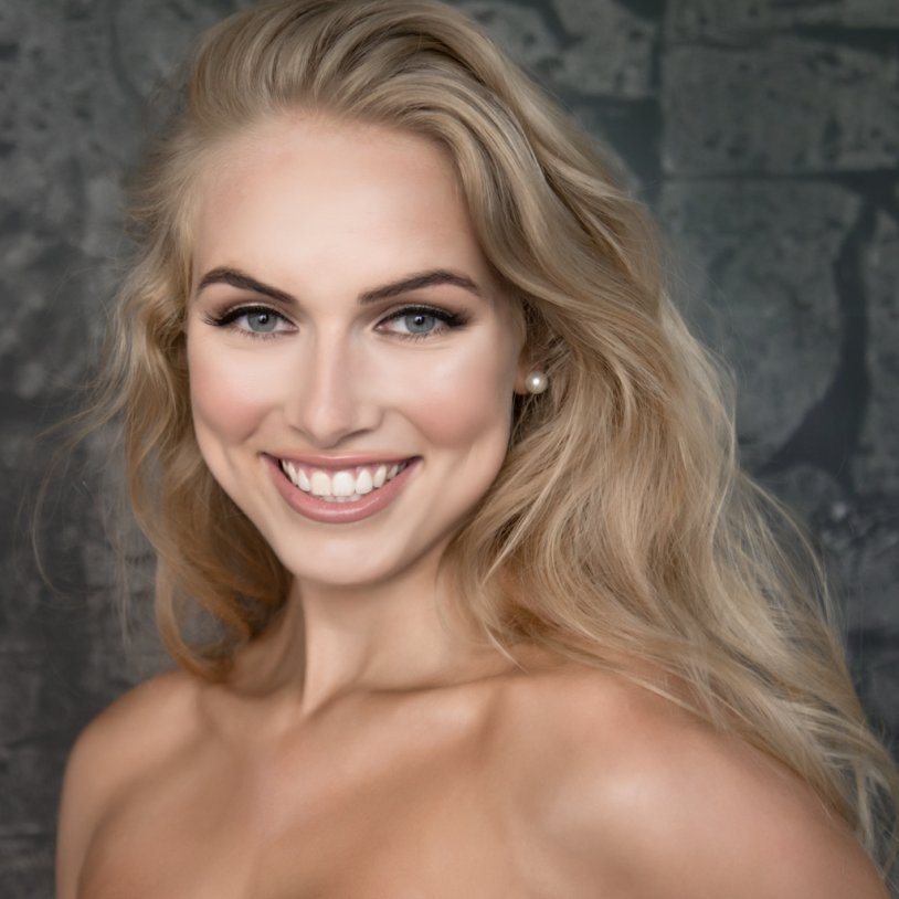 Anna Björnsdottir Miss Iceland 1974