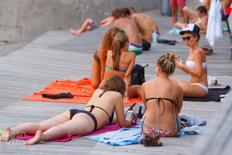 Girls on Moscow beaches