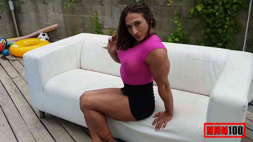 Karyn Bayres muscles
