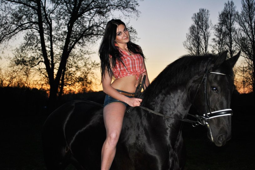 Women's mares for 30