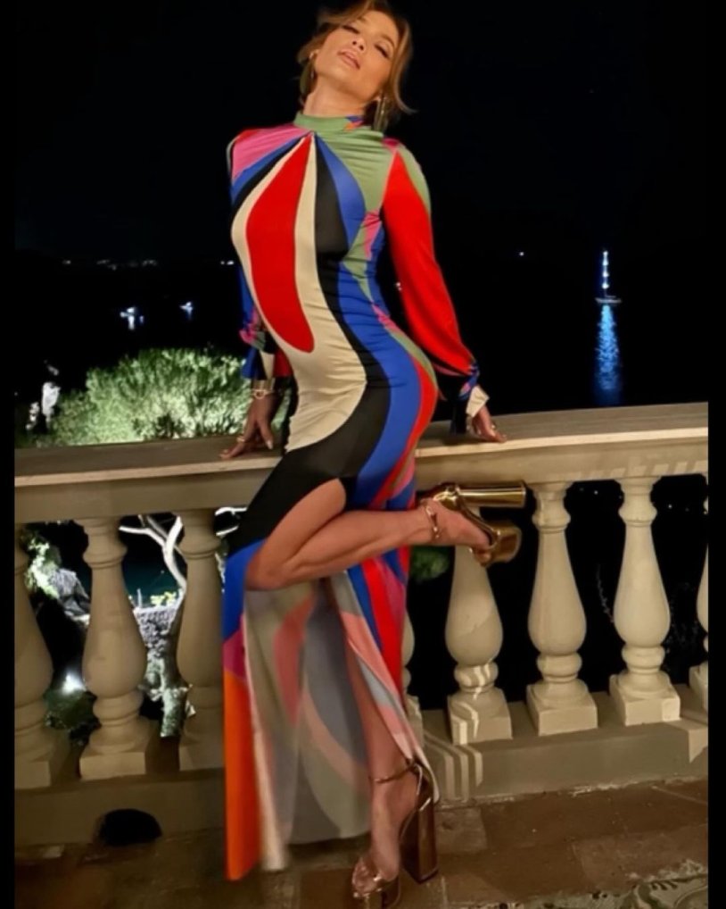 Jennifer Lopez outfits