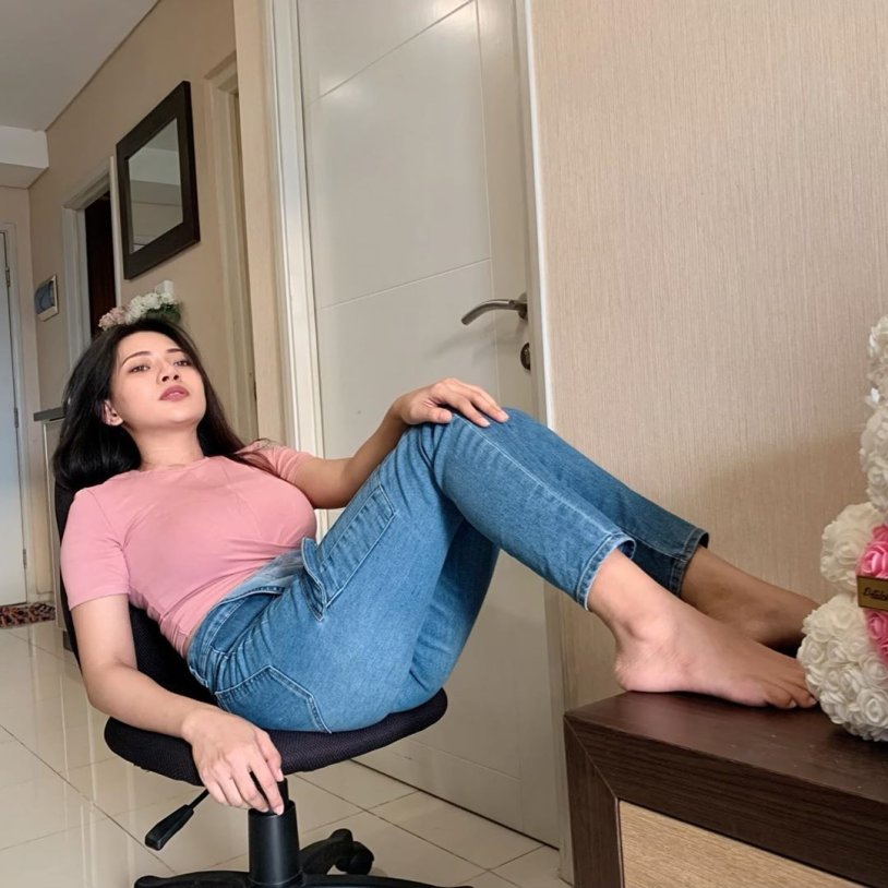 Berlliana Lovell Bikini