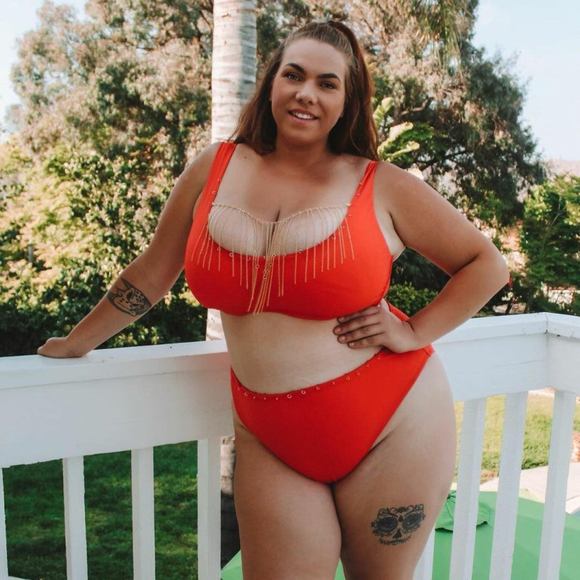 Ashley Dunn Plus Saiz