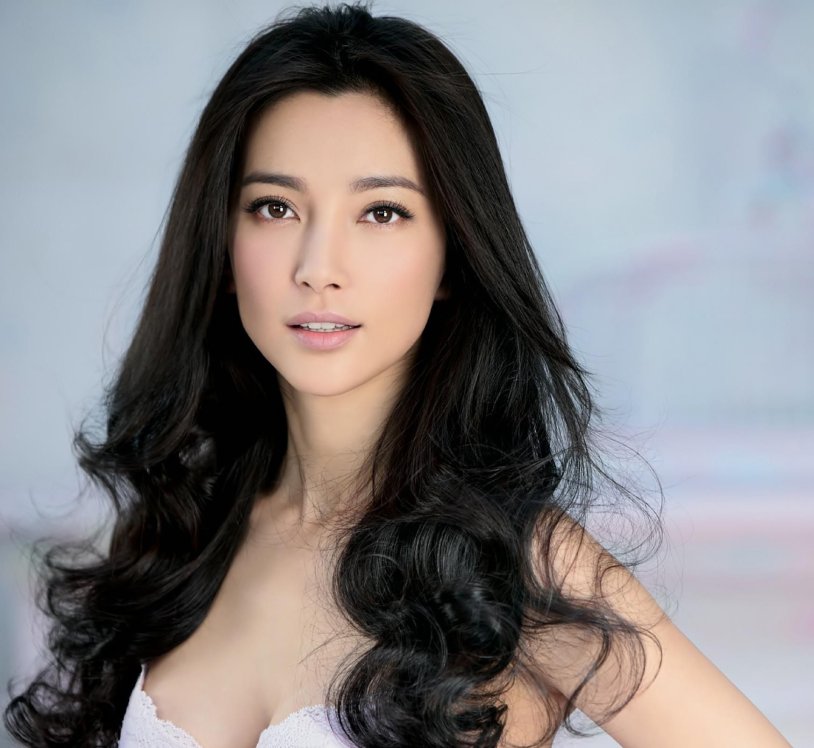 Ulyana Zhang in a swimsuit