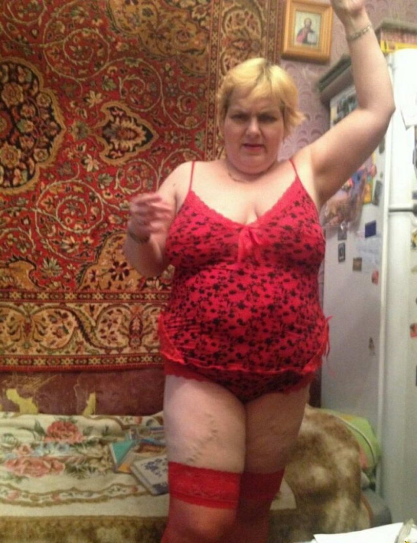 Thick elderly in linen