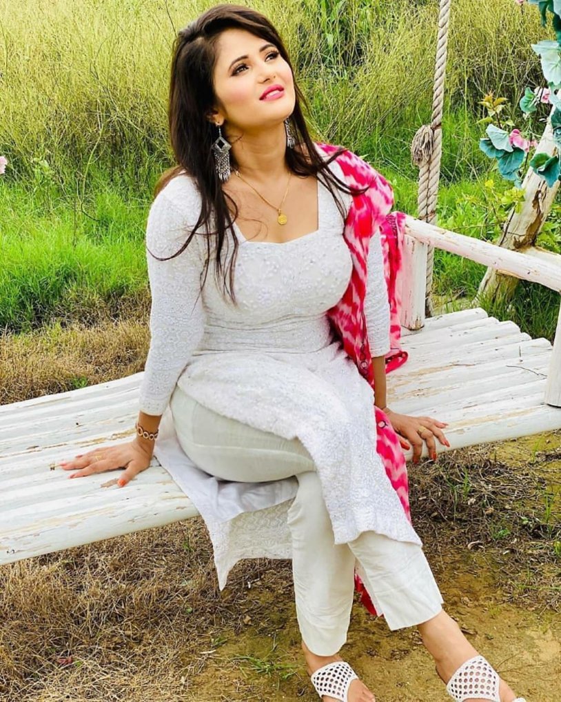 Pakistani girls boobs